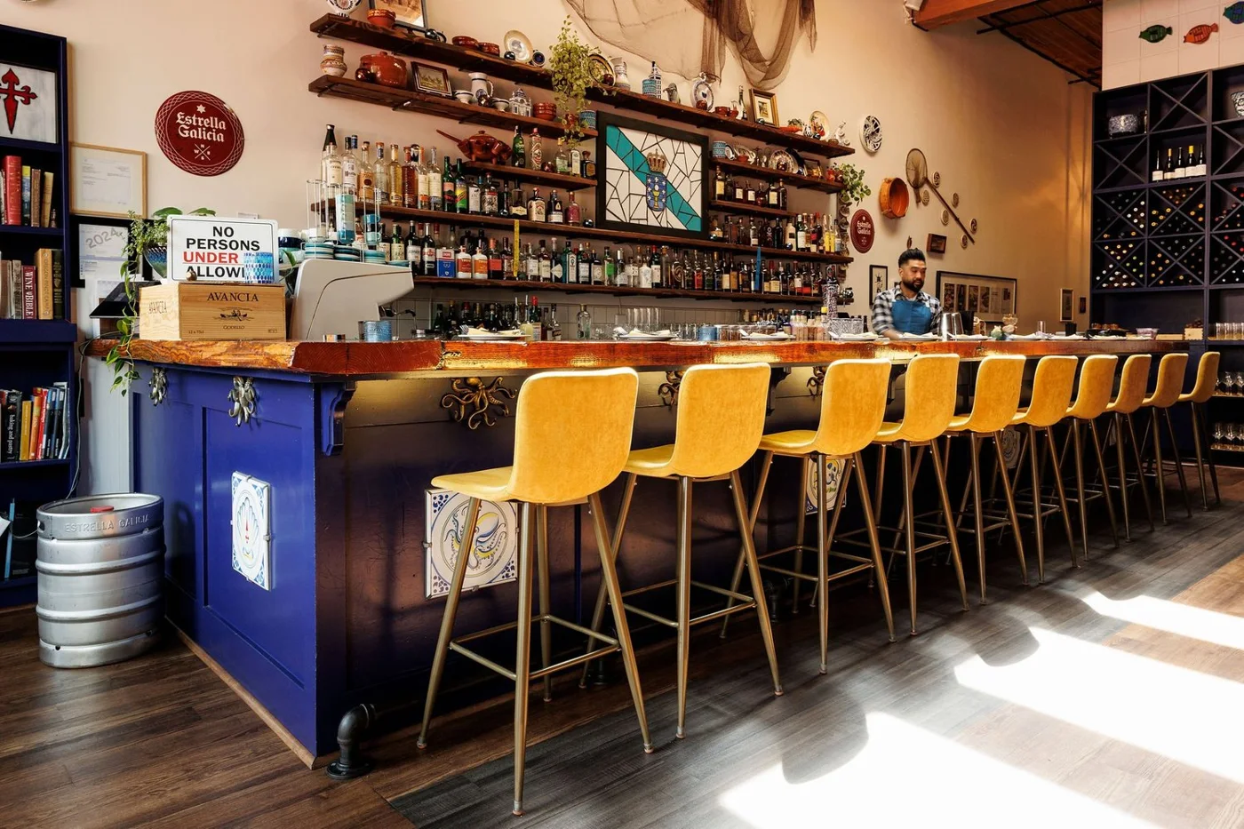 MariPili Tapas Bar, business photo 3